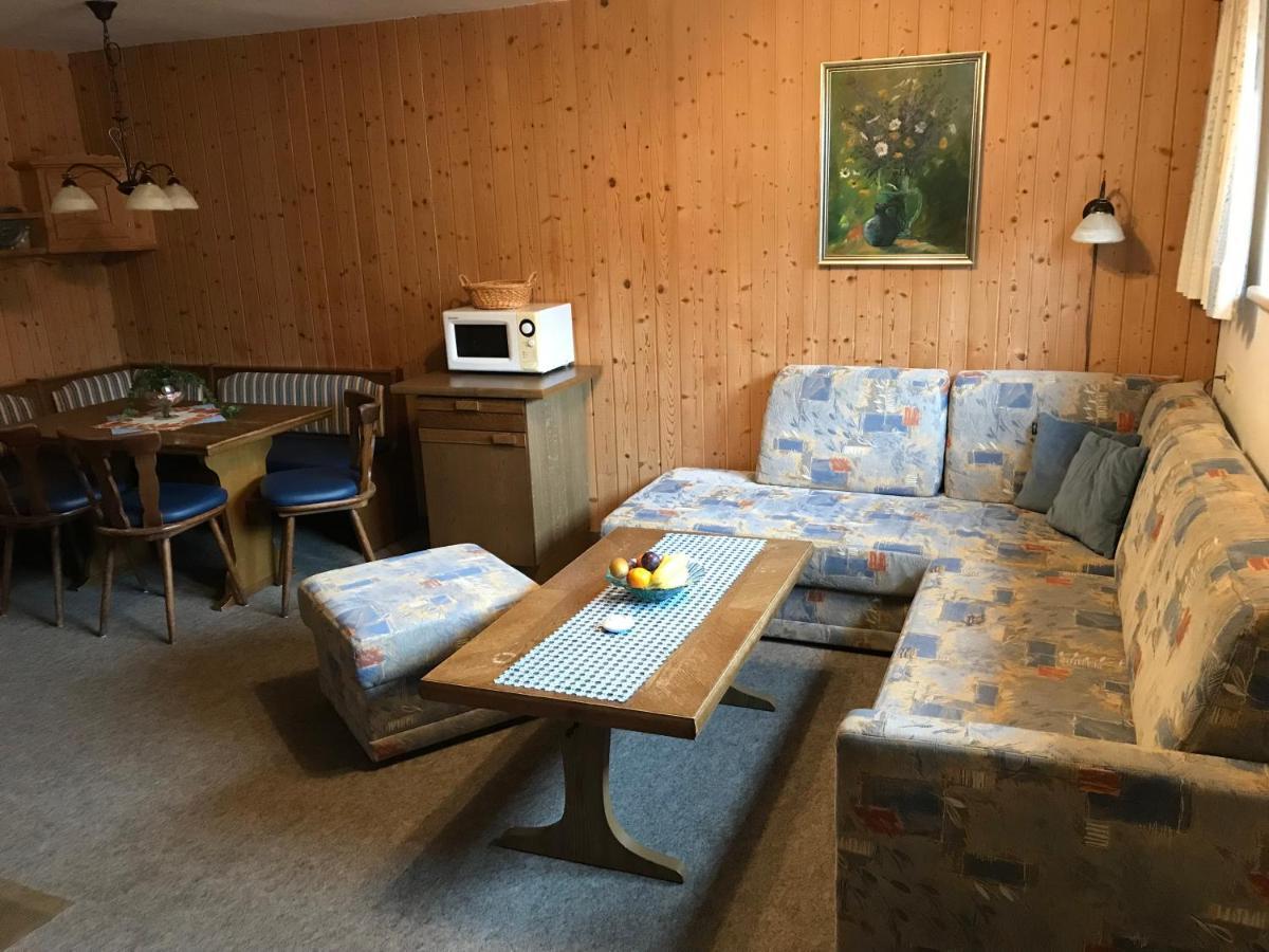 Pony-Ziegen-Hasen-Ranch Bichlbach Appartement Buitenkant foto